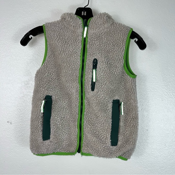Mini Boden Sherpa hooded Vest Reflective Zipper pockets 7-8 years old - Picture 2 of 7
